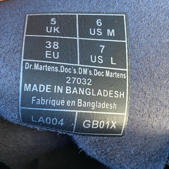 NEW Dr. Martens Black Leather Lace Up Boots Size 7 - Picture 7 of 8